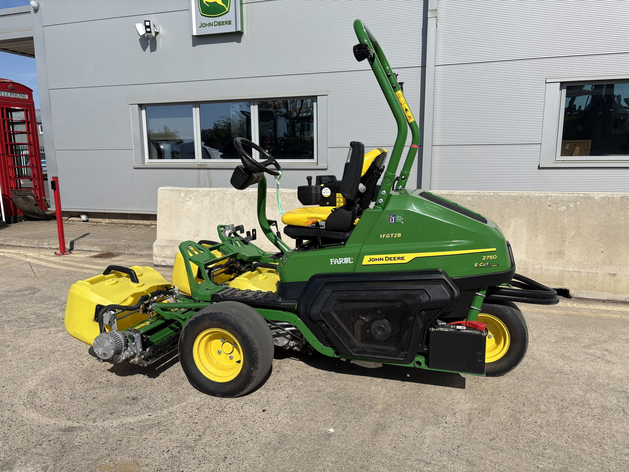 John Deere 2750E Triplex mower - Muruniiduk: pilt 3 John Deere 2750E Triplex mower - Muruniiduk: pilt 3