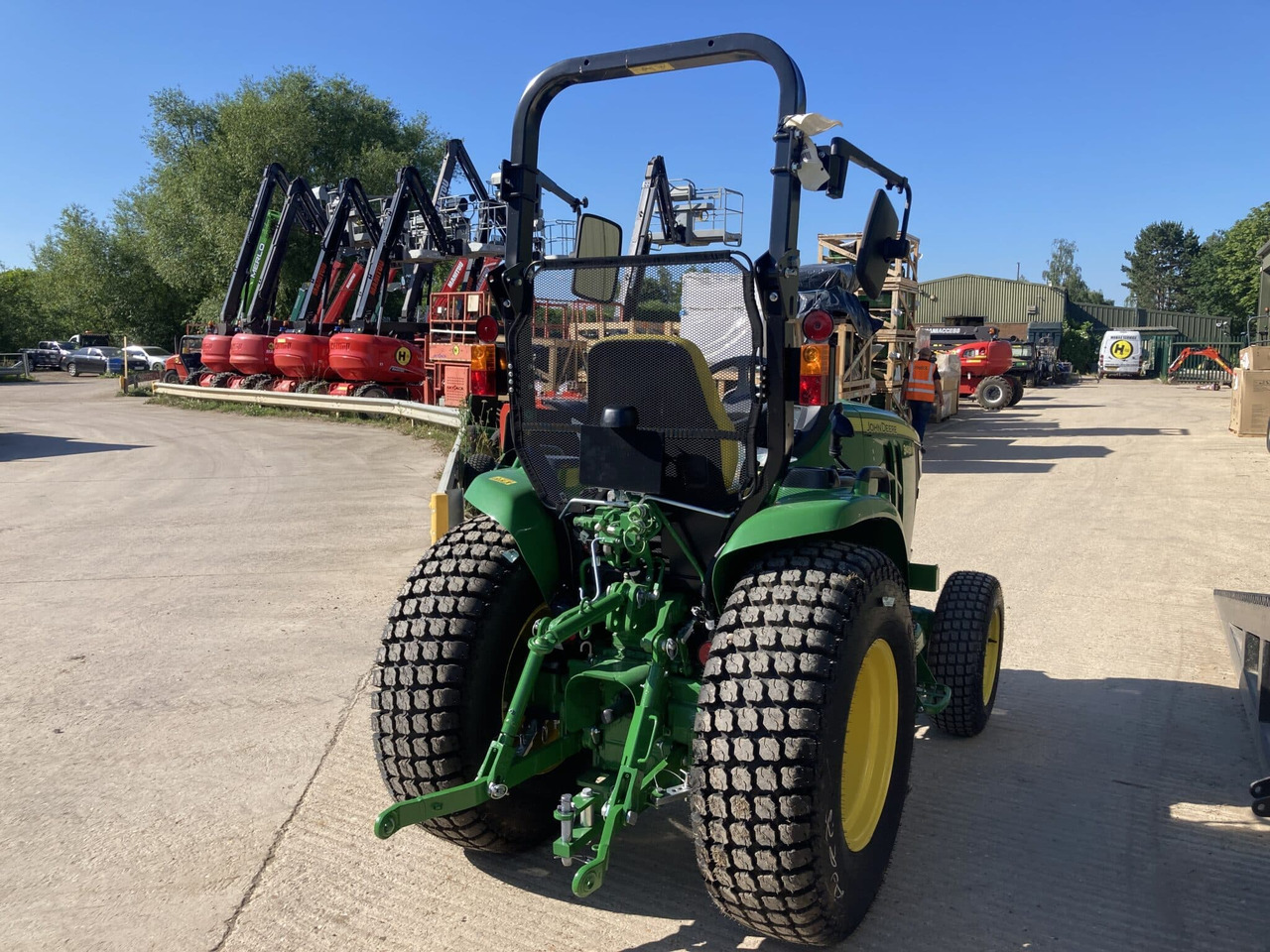 John Deere 3039R compact tractor - Väiketraktor: pilt 5 John Deere 3039R compact tractor - Väiketraktor: pilt 5