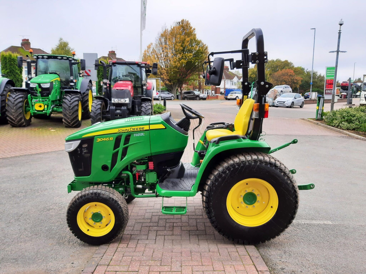 John Deere 3046R compact tractor liising John Deere 3046R compact tractor: pilt 6