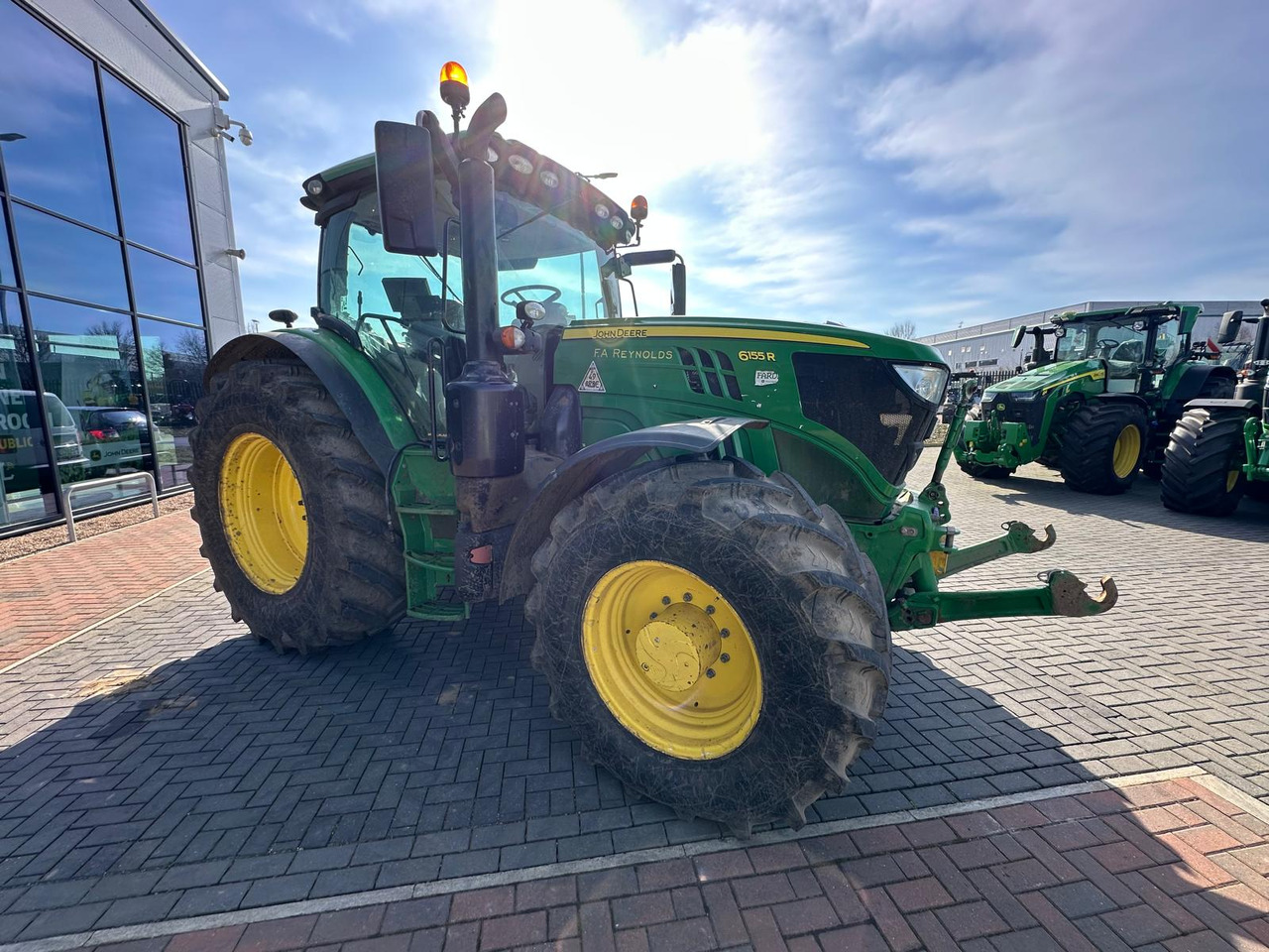 John Deere 6155R - Traktor: pilt 3 John Deere 6155R - Traktor: pilt 3