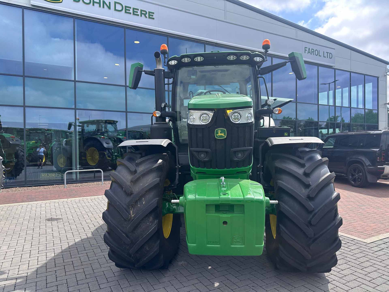 John Deere 6R 215 - Traktor: pilt 3 John Deere 6R 215 - Traktor: pilt 3