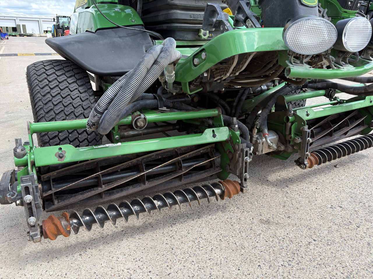 John Deere 7200A Triple Mower - Muruniiduk: pilt 5 John Deere 7200A Triple Mower - Muruniiduk: pilt 5