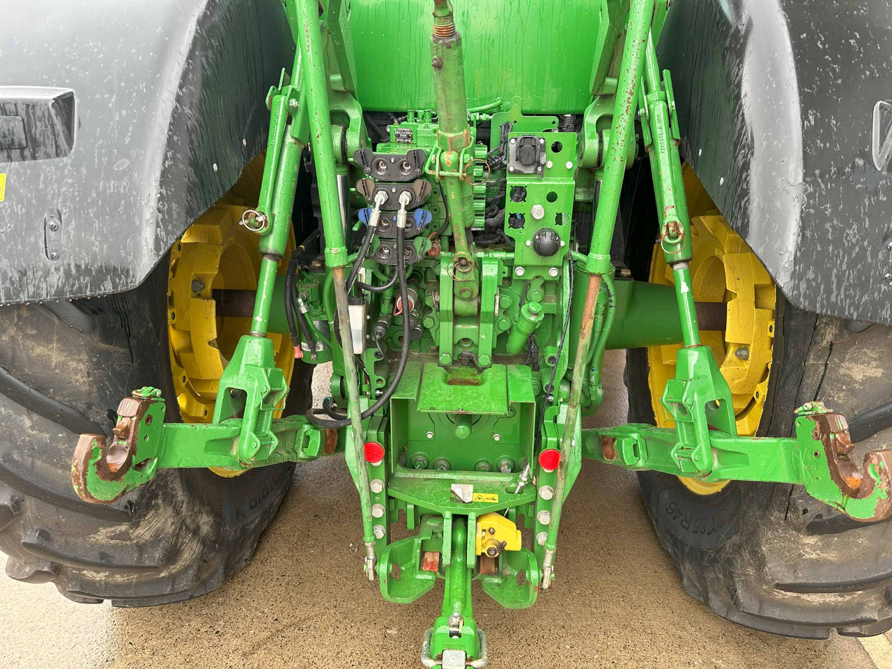 John Deere 7230R - Traktor: pilt 5 John Deere 7230R - Traktor: pilt 5