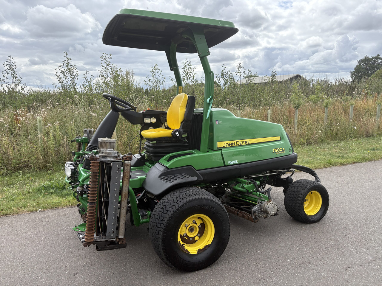 John Deere 7500AE Fairway Mower - Muruniiduk: pilt 1 John Deere 7500AE Fairway Mower - Muruniiduk: pilt 1