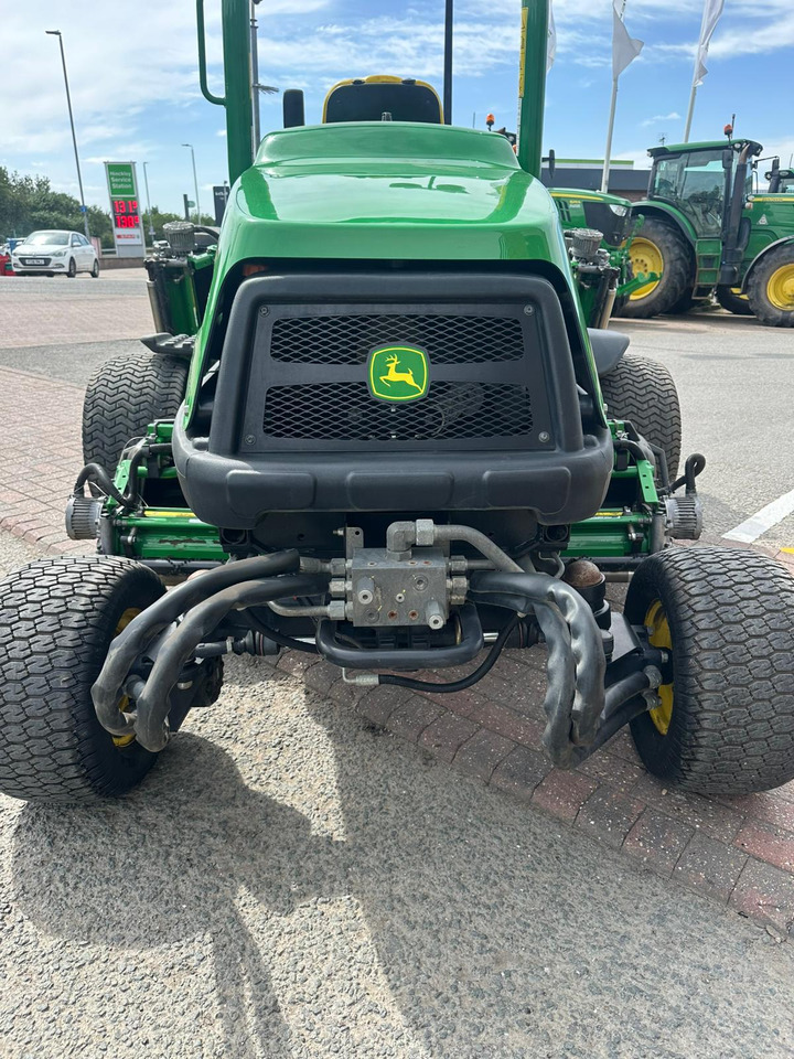 John Deere 7500AE Fairway Mower - Muruniiduk: pilt 4 John Deere 7500AE Fairway Mower - Muruniiduk: pilt 4