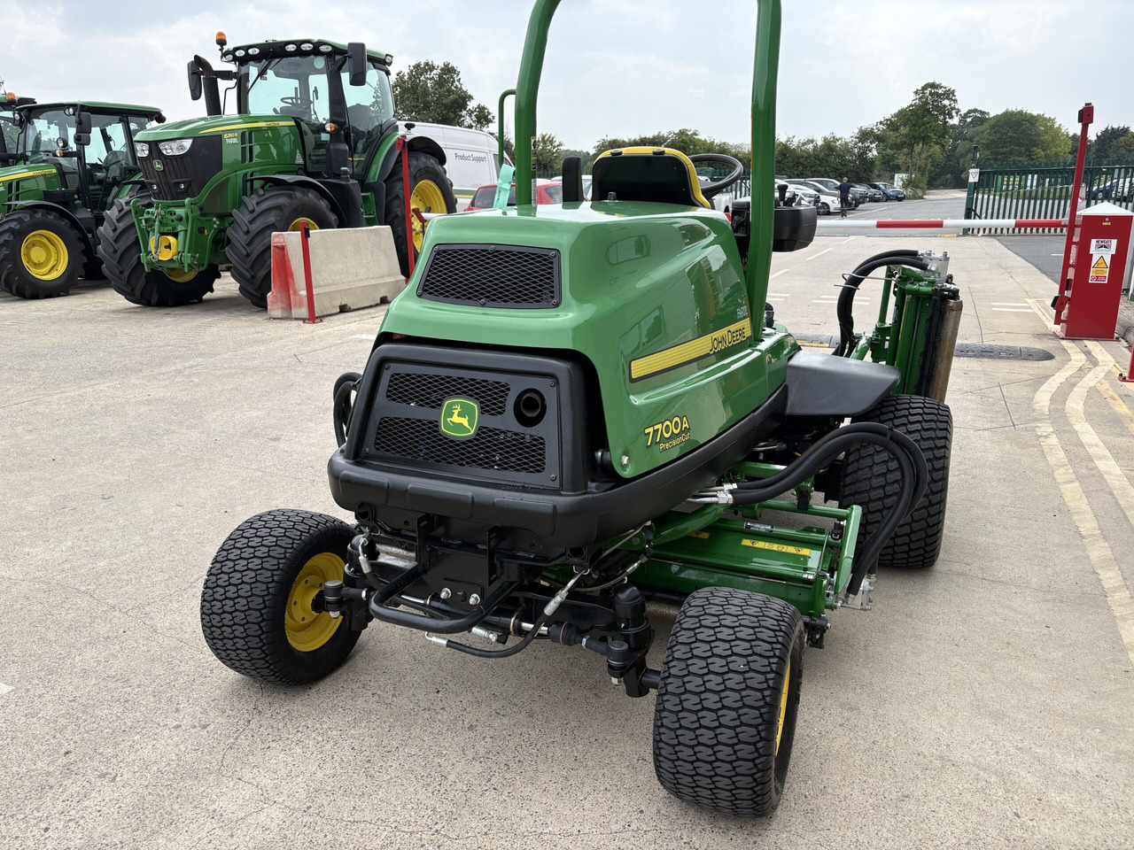 John Deere 7700A Fairway Mower - Muruniiduk: pilt 4 John Deere 7700A Fairway Mower - Muruniiduk: pilt 4