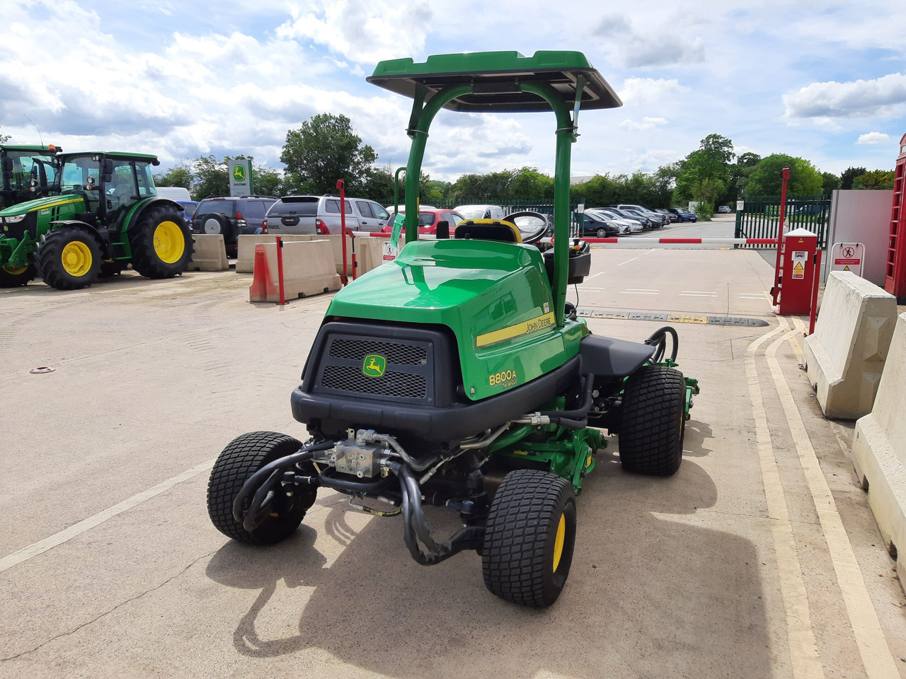 John Deere 8800A TerrainCut Mower - Muruniiduk: pilt 4 John Deere 8800A TerrainCut Mower - Muruniiduk: pilt 4