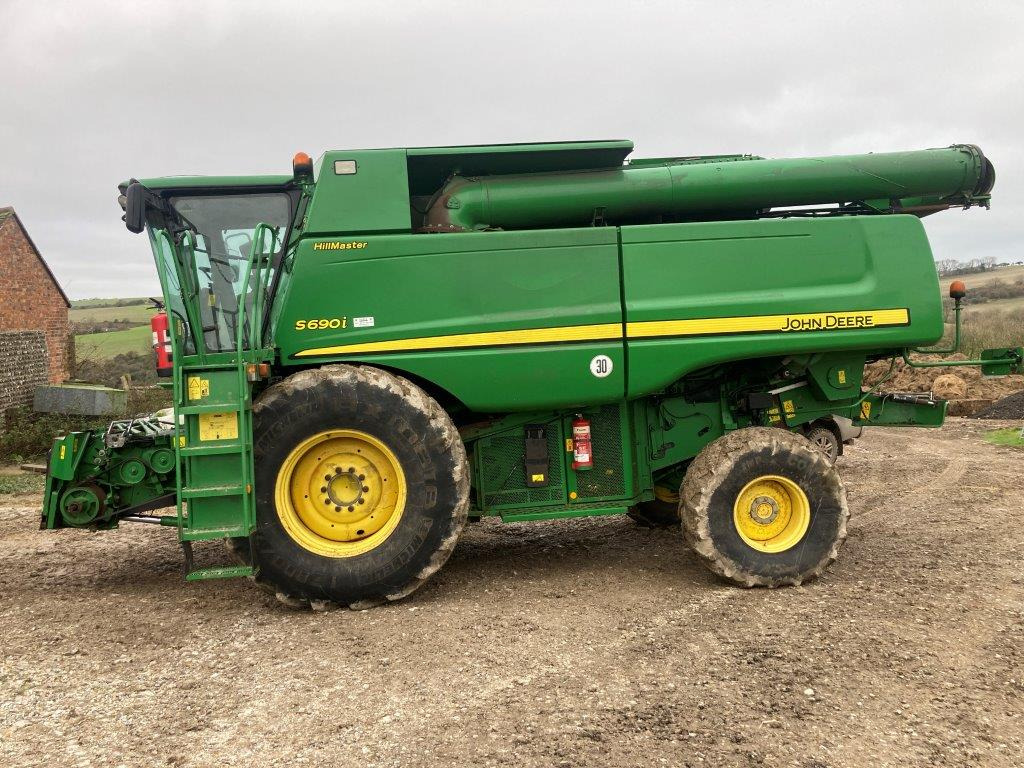John Deere S690i HM - Kombain: pilt 1 John Deere S690i HM - Kombain: pilt 1
