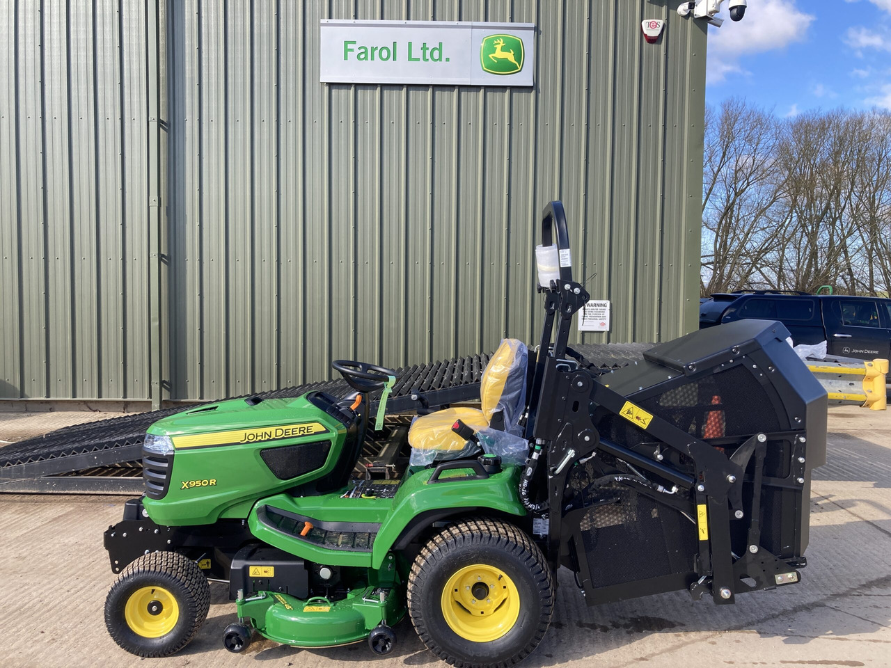 John Deere X950R ride on cut and collect mower - Muruniiduk: pilt 2 John Deere X950R ride on cut and collect mower - Muruniiduk: pilt 2