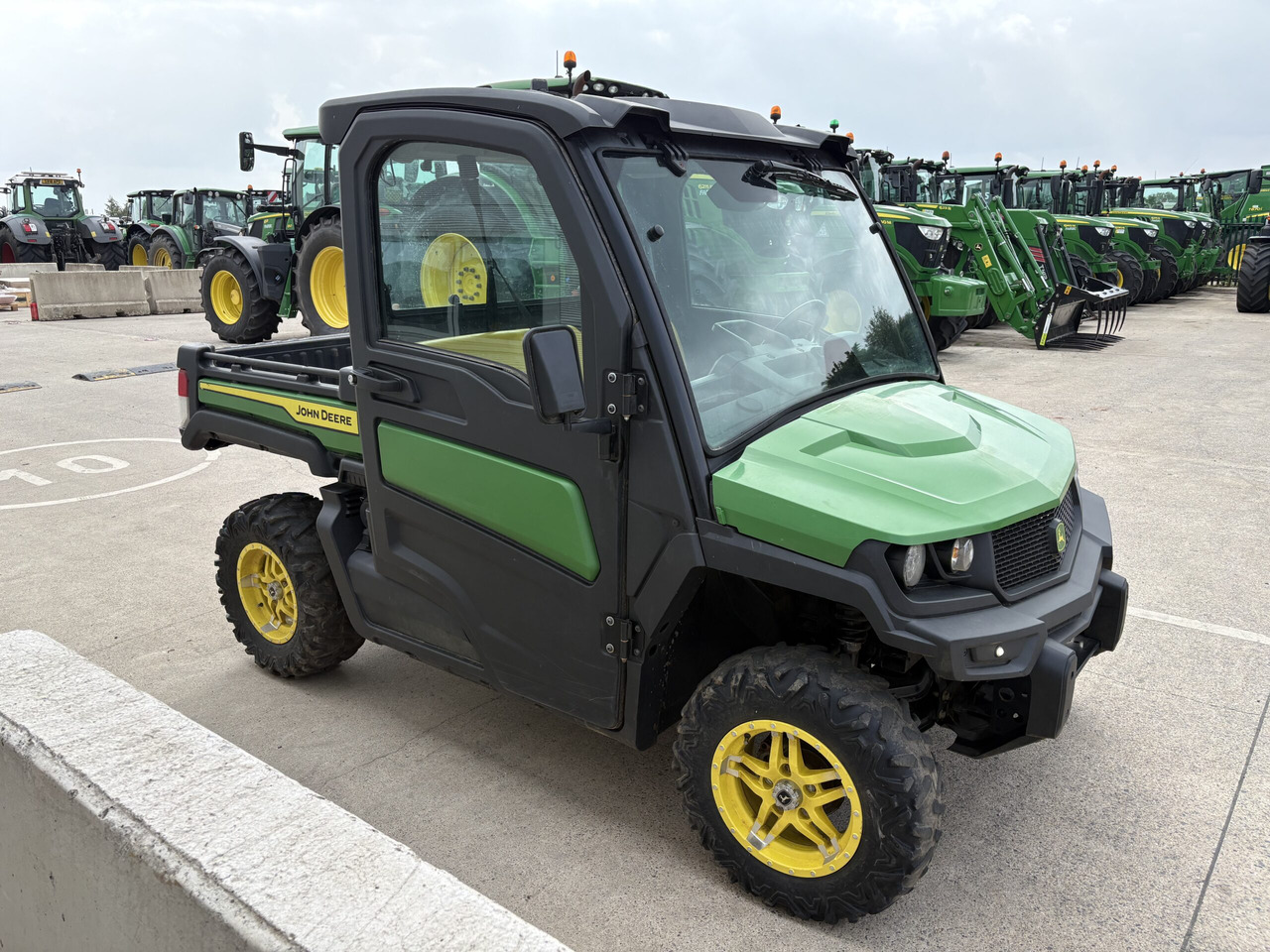 John Deere XUV865M Gator - ATV: pilt 2 John Deere XUV865M Gator - ATV: pilt 2