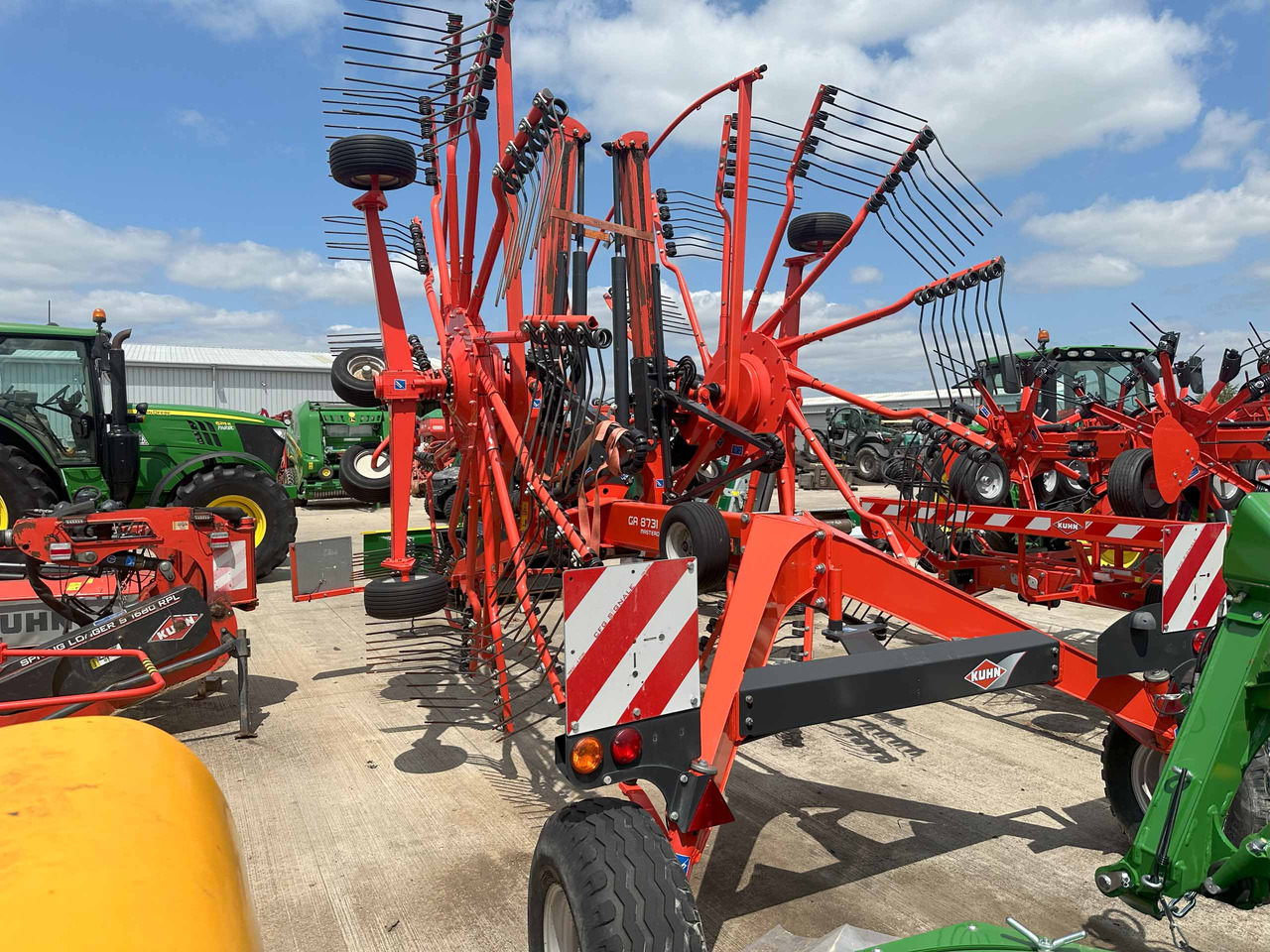 Kuhn GA8731 - Kaarutusseadmed: pilt 4 Kuhn GA8731 - Kaarutusseadmed: pilt 4
