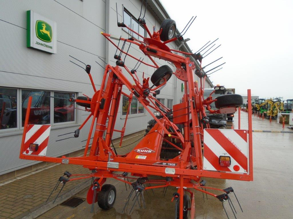 Kuhn GF 7802 - Kaarutaja/ Reha: pilt 2 Kuhn GF 7802 - Kaarutaja/ Reha: pilt 2