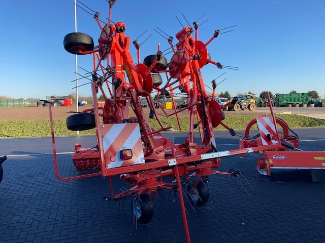 Kuhn GF 8700 - Kaarutaja/ Reha: pilt 4 Kuhn GF 8700 - Kaarutaja/ Reha: pilt 4