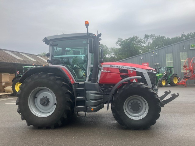 Massey Ferguson 8S.245 - Traktor: pilt 3 Massey Ferguson 8S.245 - Traktor: pilt 3