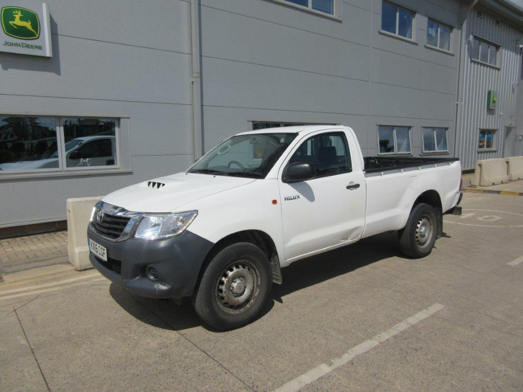 TOYOTA HILUX HI-LUXURY ACTIVE D-4D SINGLE CAB - Pikap: pilt 2 TOYOTA HILUX HI-LUXURY ACTIVE D-4D SINGLE CAB - Pikap: pilt 2