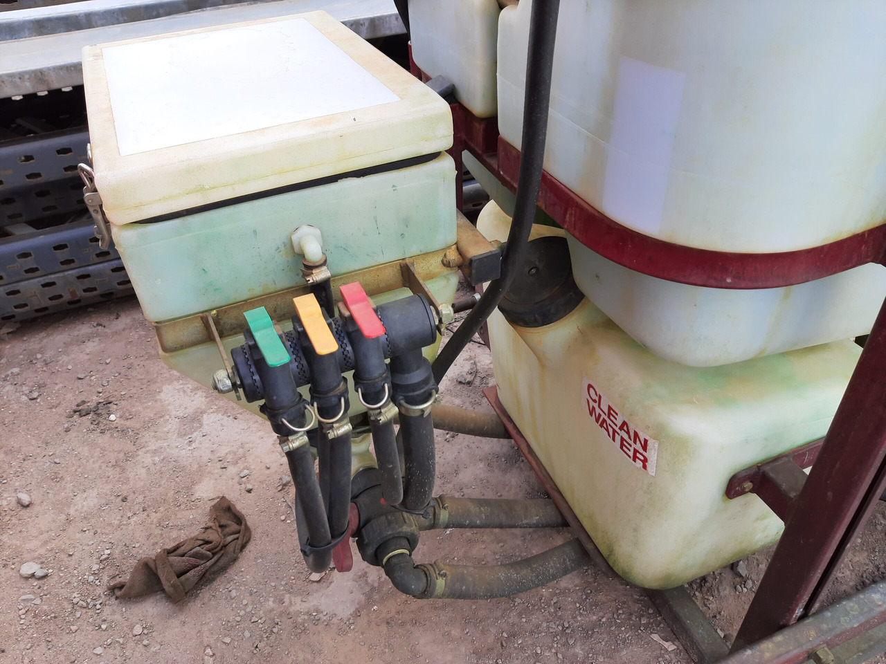 Team Club 300 Sprayer - Aiaseadmed: pilt 4 Team Club 300 Sprayer - Aiaseadmed: pilt 4