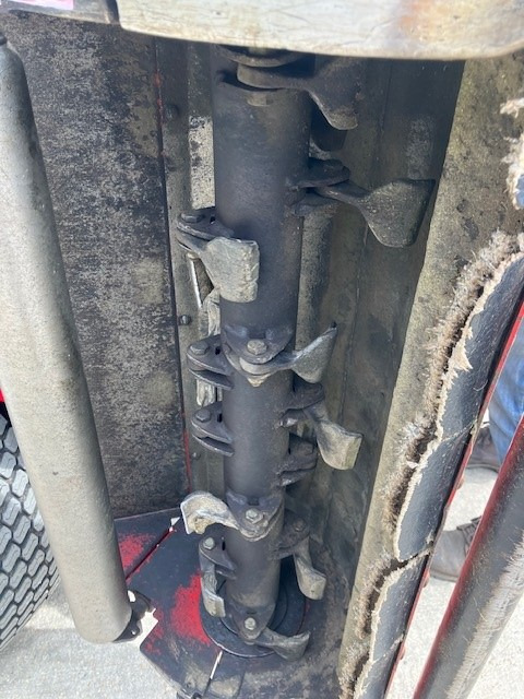 Toro LTF3000 Commercial Triple Flail Mower - Muruniiduk: pilt 5 Toro LTF3000 Commercial Triple Flail Mower - Muruniiduk: pilt 5