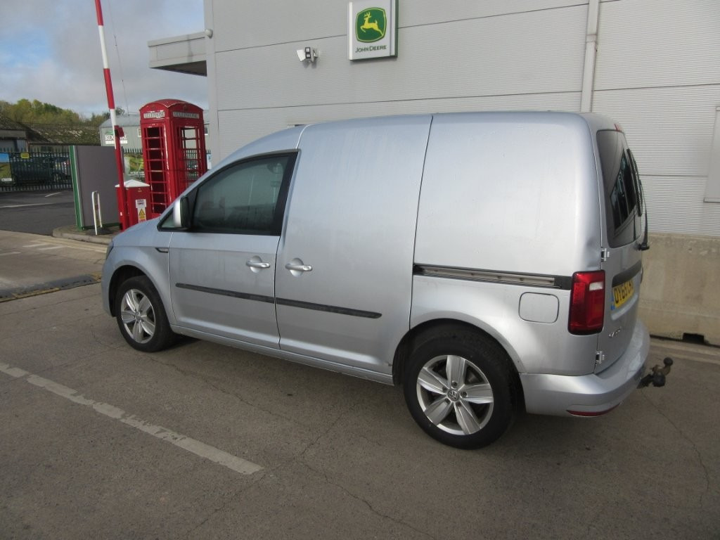 VOLKSWAGEN CADDY C20 HIGHLINE TDI - Väike kaubik: pilt 4 VOLKSWAGEN CADDY C20 HIGHLINE TDI - Väike kaubik: pilt 4
