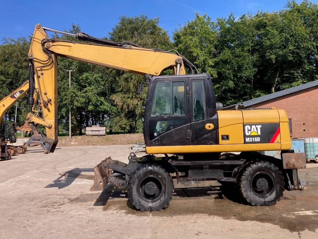 CAT M 316 D - Ratastel ekskavaator: pilt 2 CAT M 316 D - Ratastel ekskavaator: pilt 2