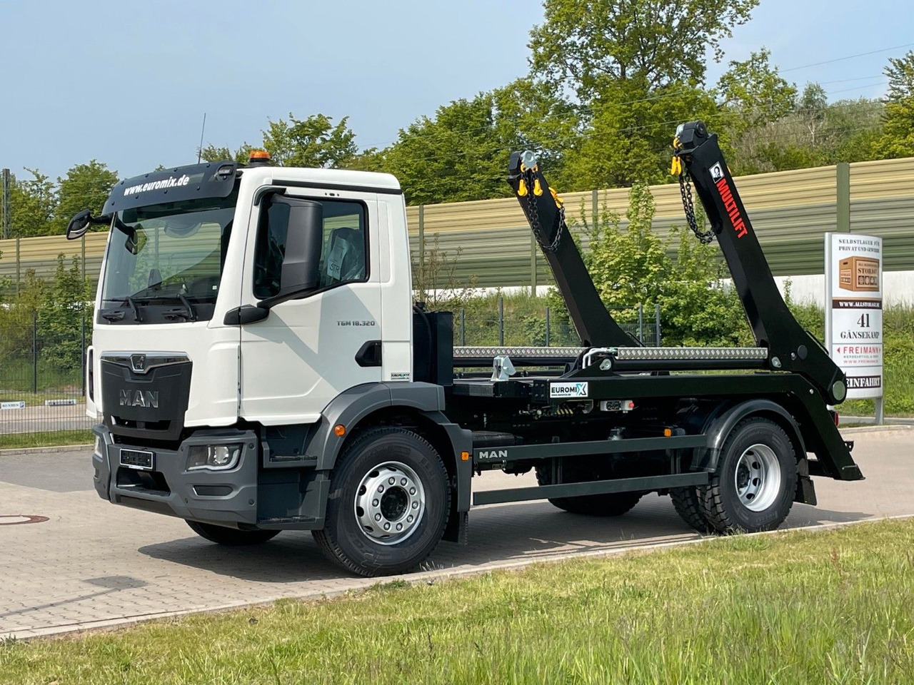 MAN TGM 18.320 4x2 Euro 6e Hiab Multilift Futura 12 - Kallurauto, Kraanaga veoauto: pilt 2 MAN TGM 18.320 4x2 Euro 6e Hiab Multilift Futura 12 - Kallurauto, Kraanaga veoauto: pilt 2