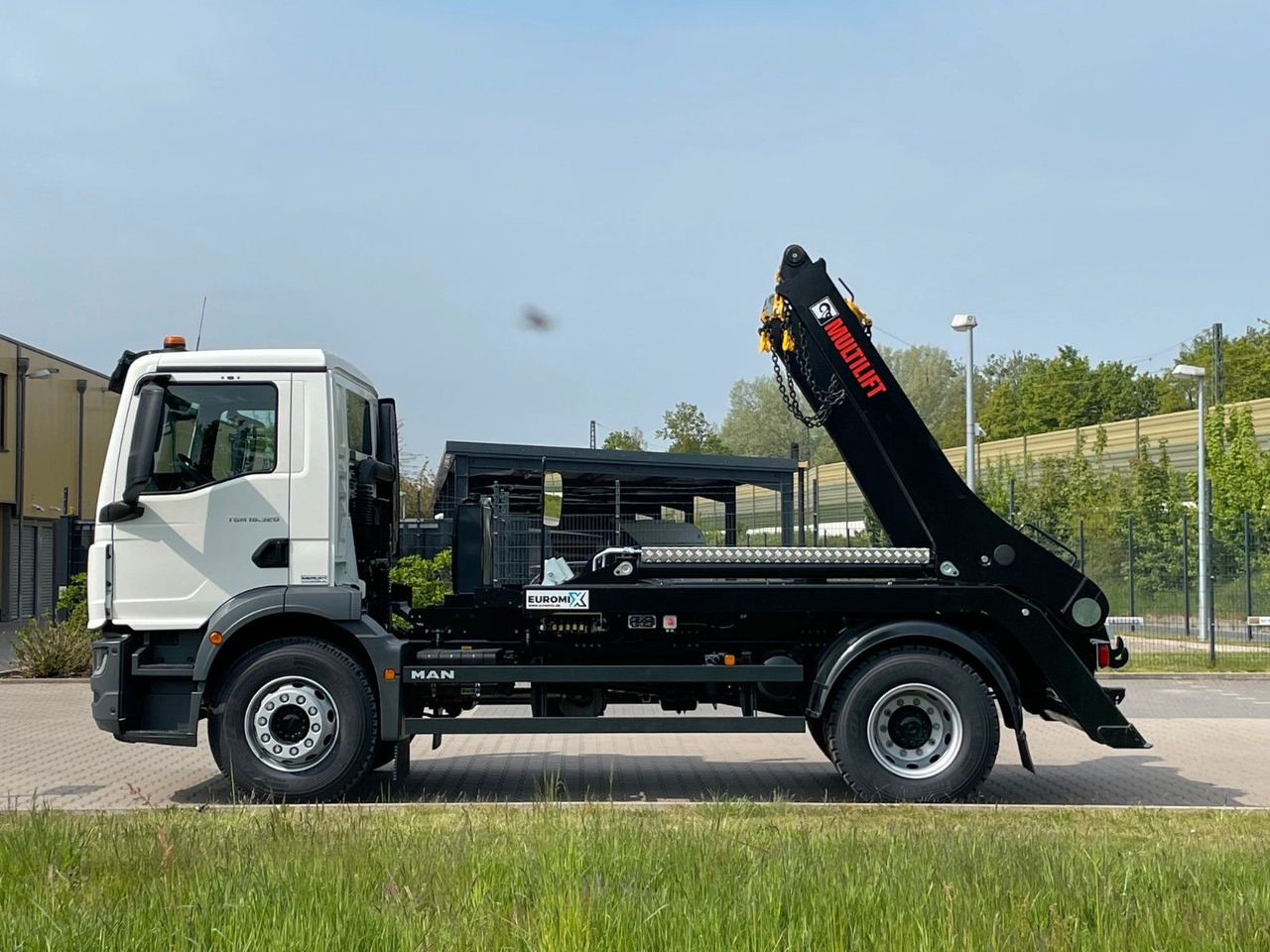 MAN TGM 18.320 4x2 Euro 6e Hiab Multilift Futura 12 - Kallurauto, Kraanaga veoauto: pilt 3 MAN TGM 18.320 4x2 Euro 6e Hiab Multilift Futura 12 - Kallurauto, Kraanaga veoauto: pilt 3