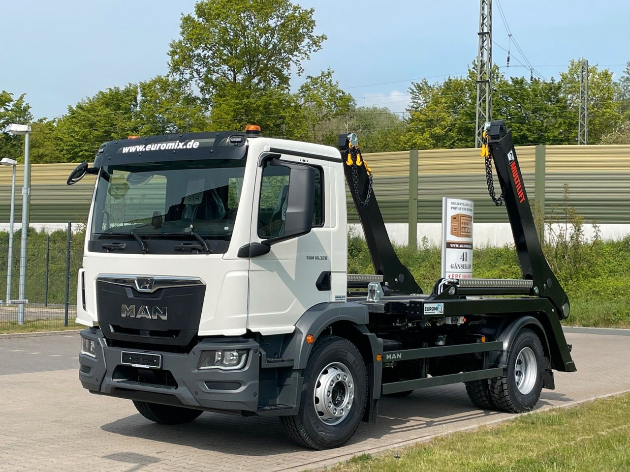 MAN TGM 18.320 4x2 Euro 6e Hiab Multilift Futura 12 - Kallurauto, Kraanaga veoauto: pilt 1 MAN TGM 18.320 4x2 Euro 6e Hiab Multilift Futura 12 - Kallurauto, Kraanaga veoauto: pilt 1