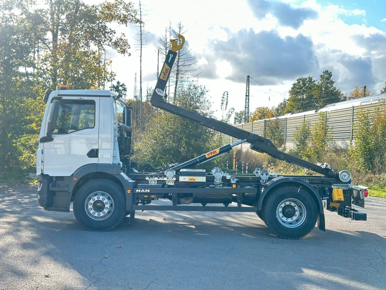 MAN TGM 18.320 4x2 Euro 6e Hyva 12-45 - Konkstõstukiga veoauto, Kraanaga veoauto: pilt 3 MAN TGM 18.320 4x2 Euro 6e Hyva 12-45 - Konkstõstukiga veoauto, Kraanaga veoauto: pilt 3