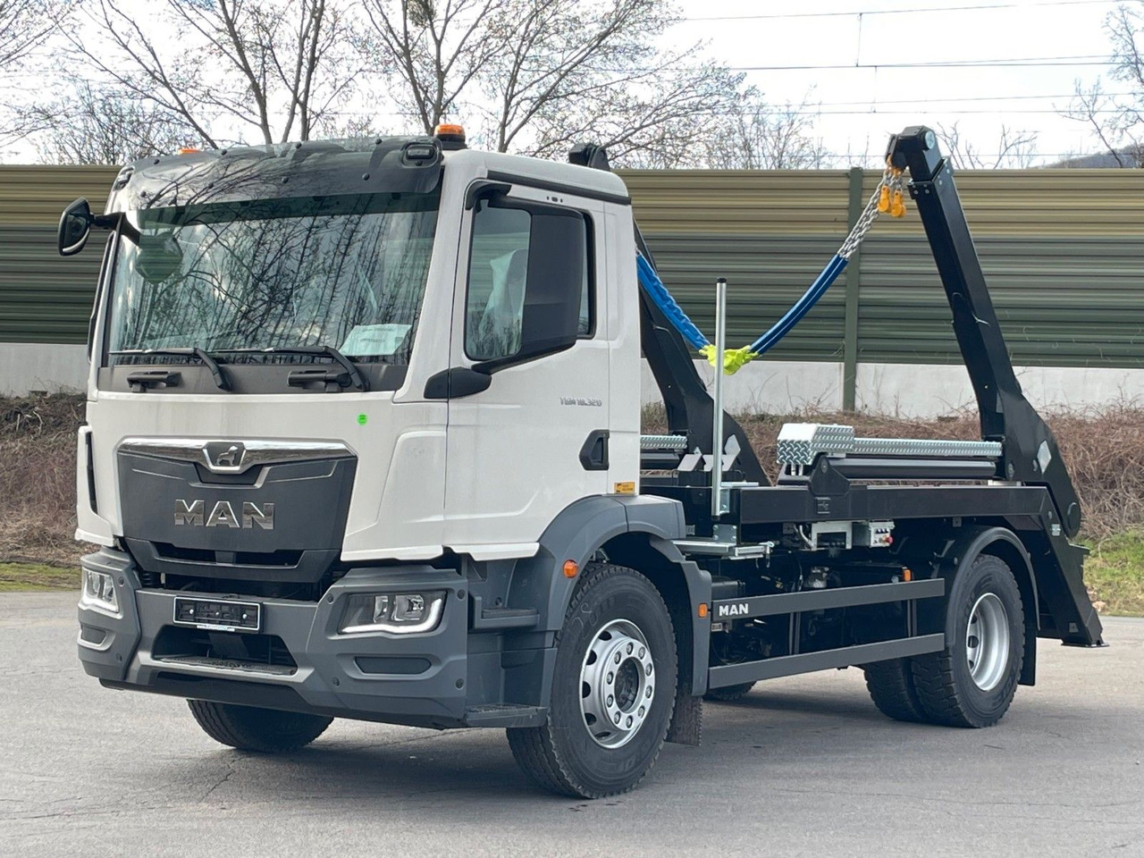MAN TGM 18.320 4x2 Euro 6e Hyva Absetzkipper - Kallurauto, Kraanaga veoauto: pilt 1 MAN TGM 18.320 4x2 Euro 6e Hyva Absetzkipper - Kallurauto, Kraanaga veoauto: pilt 1
