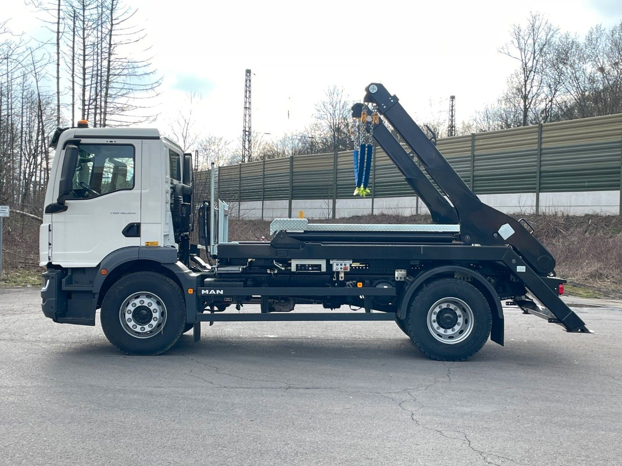 MAN TGM 18.320 4x2 Euro 6e Hyva Absetzkipper - Kallurauto, Kraanaga veoauto: pilt 3 MAN TGM 18.320 4x2 Euro 6e Hyva Absetzkipper - Kallurauto, Kraanaga veoauto: pilt 3