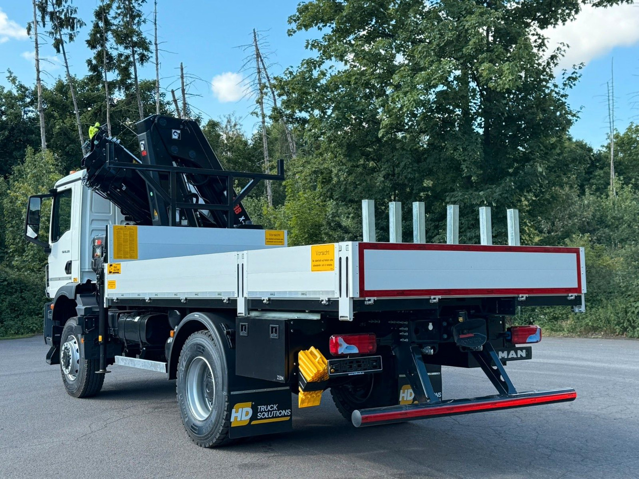 MAN TGM 18.320 4x4 Hiab 228-4 Kran - Kraanaga veoauto: pilt 5 MAN TGM 18.320 4x4 Hiab 228-4 Kran - Kraanaga veoauto: pilt 5