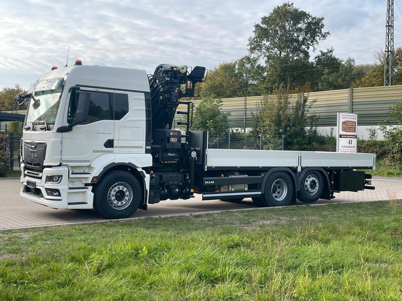 MAN TGS 26.480 /6X Hiab X-HIRRO 302 E-6 JIB 70x4 - Kraanaga veoauto: pilt 2 MAN TGS 26.480 /6X Hiab X-HIRRO 302 E-6 JIB 70x4 - Kraanaga veoauto: pilt 2