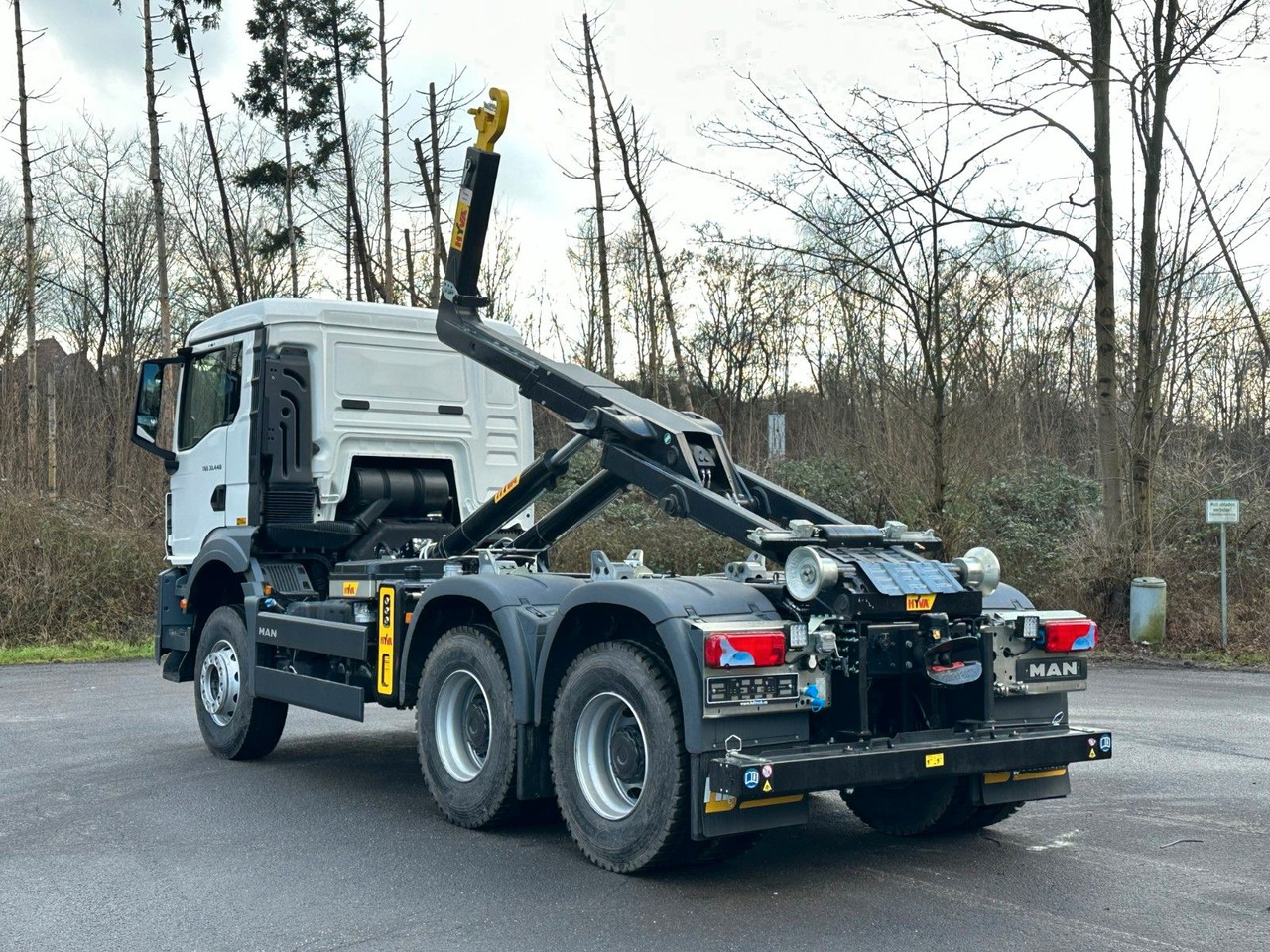 MAN TGS 33.440 6x4 Euro6e Abrollkipper Hyva - Konkstõstukiga veoauto, Kraanaga veoauto: pilt 4 MAN TGS 33.440 6x4 Euro6e Abrollkipper Hyva - Konkstõstukiga veoauto, Kraanaga veoauto: pilt 4