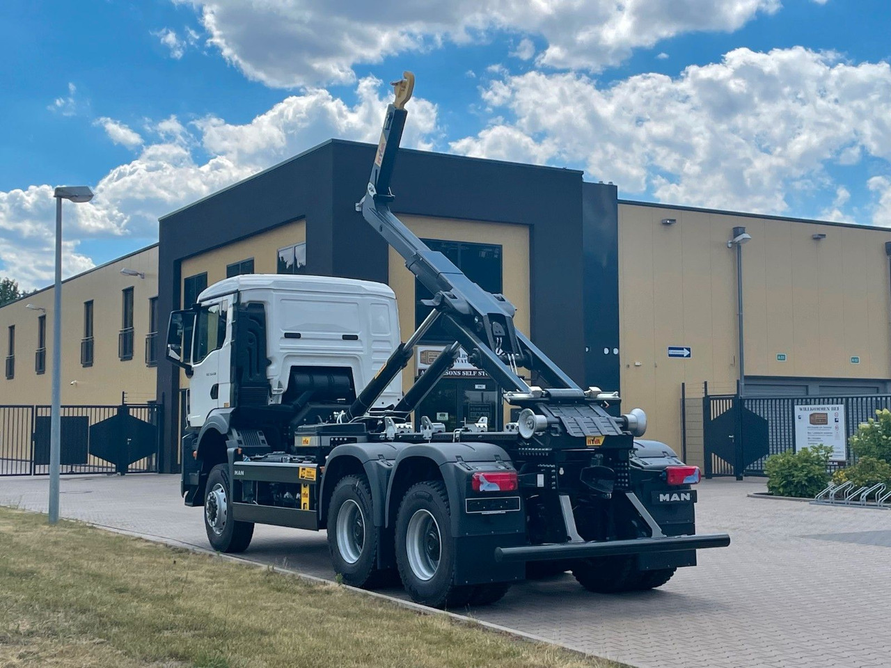 MAN TGS 33.440 6x6 Euro6e Hyva - Hiab MultiLift - Konkstõstukiga veoauto, Kraanaga veoauto: pilt 4 MAN TGS 33.440 6x6 Euro6e Hyva - Hiab MultiLift - Konkstõstukiga veoauto, Kraanaga veoauto: pilt 4
