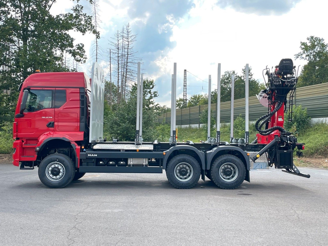 MAN TGS 33.520 6X6 Euro6e Radstand 3900mm EPSILON - Metsaveok, Kraanaga veoauto: pilt 4 MAN TGS 33.520 6X6 Euro6e Radstand 3900mm EPSILON - Metsaveok, Kraanaga veoauto: pilt 4