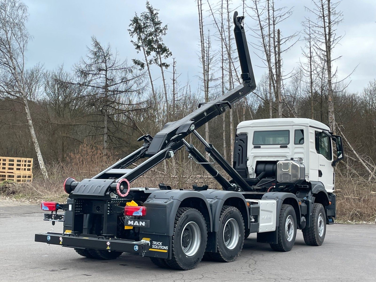 Konkstõstukiga veoauto, Kraanaga veoauto MAN TGS 35.480 8x4 Euro6e Hiab MultLift Abrollkipper: pilt 7