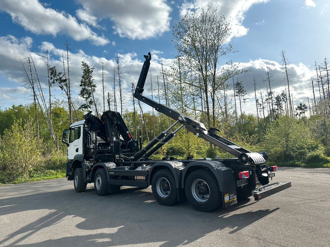 MAN TGS 35.520 8x4 Abrollkipper + Kran HIAB 228-6 - Konkstõstukiga veoauto, Kraanaga veoauto: pilt 2 MAN TGS 35.520 8x4 Abrollkipper + Kran HIAB 228-6 - Konkstõstukiga veoauto, Kraanaga veoauto: pilt 2