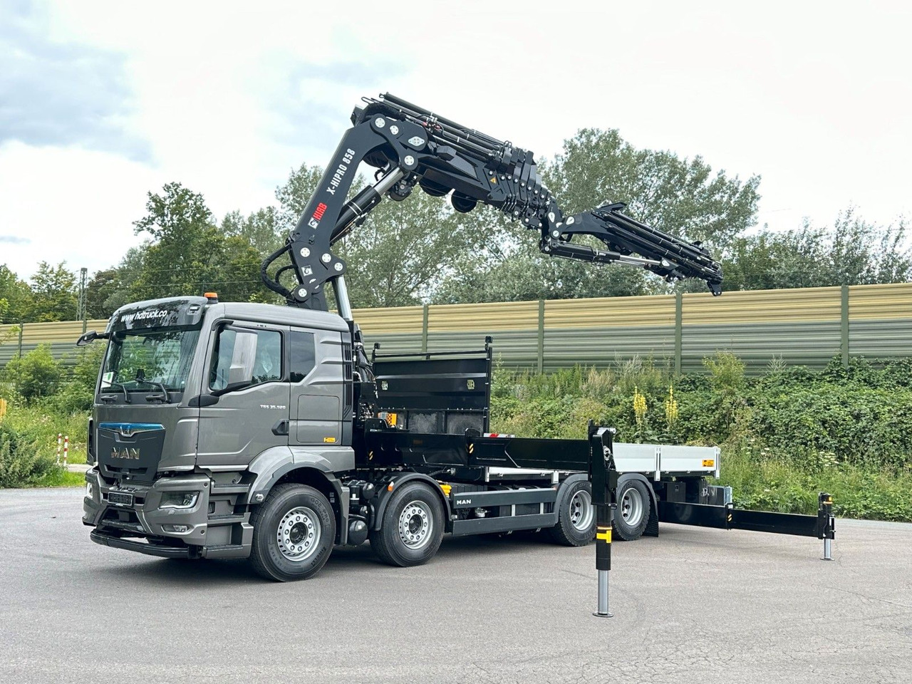 MAN TGS 35.520 8x4 BL HIAB X-HiPro858E-8 & Jib150x-6 - Kraanaga veoauto: pilt 1 MAN TGS 35.520 8x4 BL HIAB X-HiPro858E-8 & Jib150x-6 - Kraanaga veoauto: pilt 1