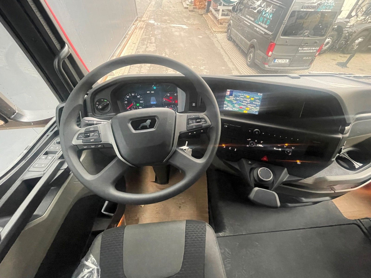 Kabiinišassiiga veoauto MAN TGX 33.510 6X4 BL: pilt 9