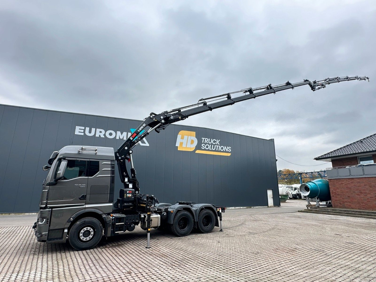 Sadulveok MAN TGX 26.580 6x4 Kran Hiab 302-6 + Jib-4: pilt 13