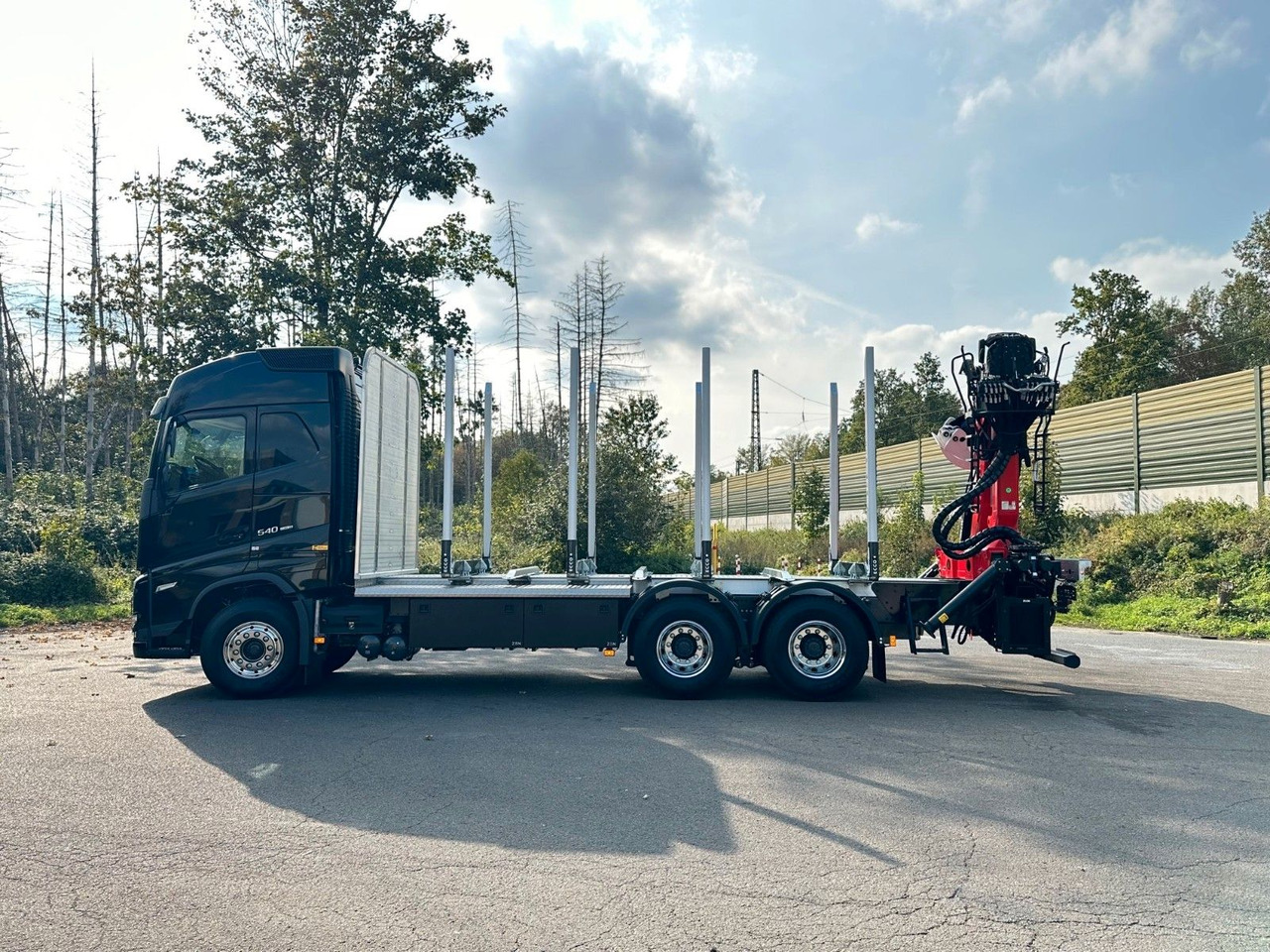Volvo FH 540 6x4 LogLift EPSILON - Metsaveok, Kraanaga veoauto: pilt 4 Volvo FH 540 6x4 LogLift EPSILON - Metsaveok, Kraanaga veoauto: pilt 4