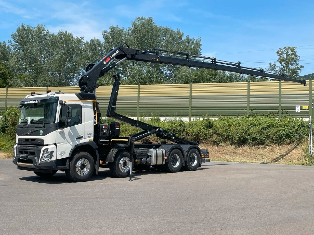 Volvo FMX 500 8x4 Abrollkipper + Kran Hiab 228-6 - Konkstõstukiga veoauto, Kraanaga veoauto: pilt 1 Volvo FMX 500 8x4 Abrollkipper + Kran Hiab 228-6 - Konkstõstukiga veoauto, Kraanaga veoauto: pilt 1