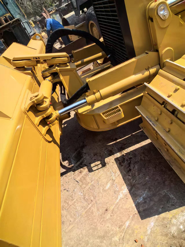 CATERPILLAR D6K - Buldooser: pilt 5 CATERPILLAR D6K - Buldooser: pilt 5