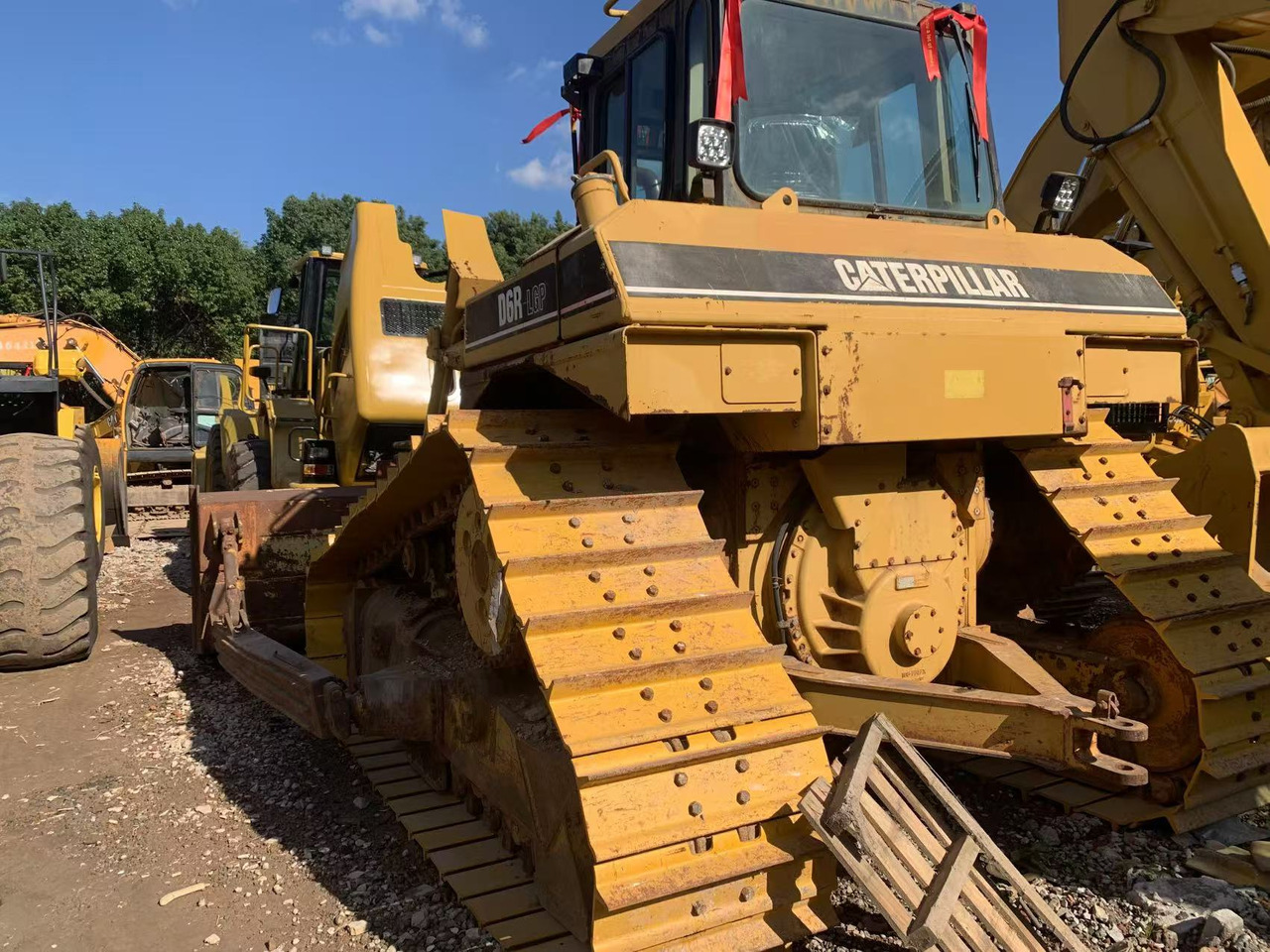 CATERPILLAR D6R - Buldooser: pilt 4 CATERPILLAR D6R - Buldooser: pilt 4