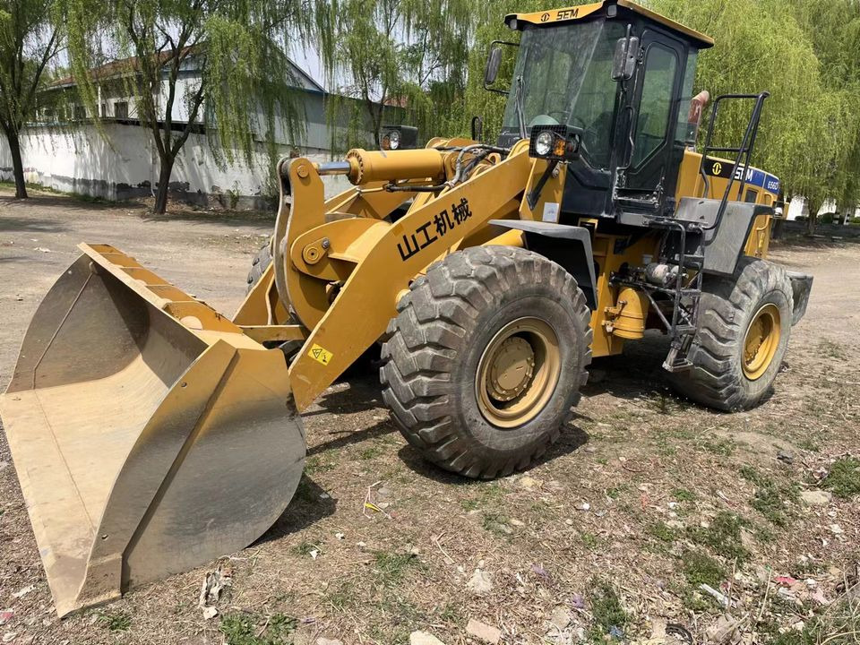 Earthmoving Machinery SEM 655F 655d 656d 656f 5ton Wheel Loader With Competitive Price SEM655D 655D - Rataslaadur: pilt 5 Earthmoving Machinery SEM 655F 655d 656d 656f 5ton Wheel Loader With Competitive Price SEM655D 655D - Rataslaadur: pilt 5