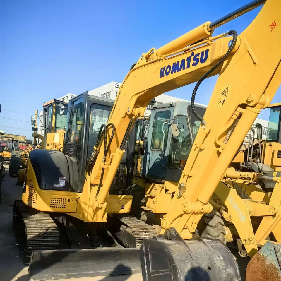 High Quality Mini Komatsu PC 55MR 5.5 Ton Earth-Moving Machine with Motor Engine Gearbox Gear in Stock - Miniekskavaator: pilt 1 High Quality Mini Komatsu PC 55MR 5.5 Ton Earth-Moving Machine with Motor Engine Gearbox Gear in Stock - Miniekskavaator: pilt 1