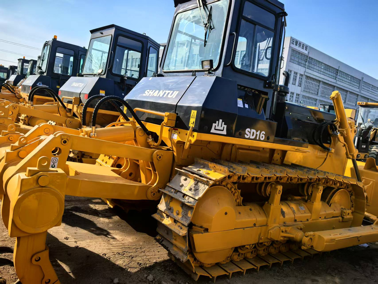 SHANTUI SD16 - Buldooser: pilt 2 SHANTUI SD16 - Buldooser: pilt 2