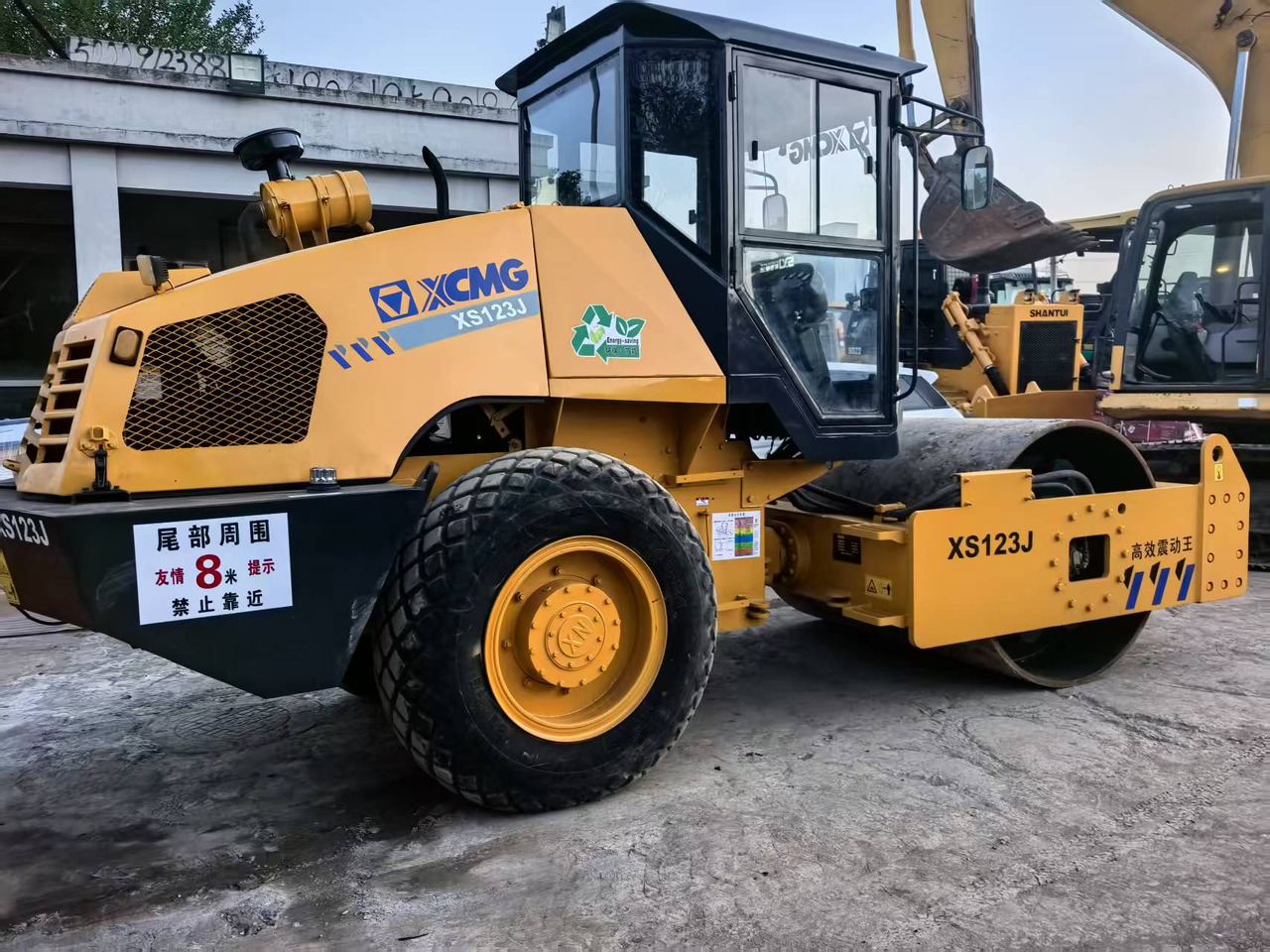 XCMG XS123J - Tihendaja: pilt 2 XCMG XS123J - Tihendaja: pilt 2