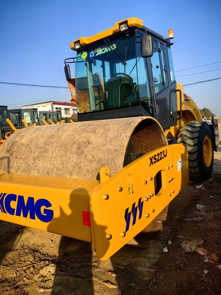 XCMG XS223J - Tihendaja: pilt 2 XCMG XS223J - Tihendaja: pilt 2