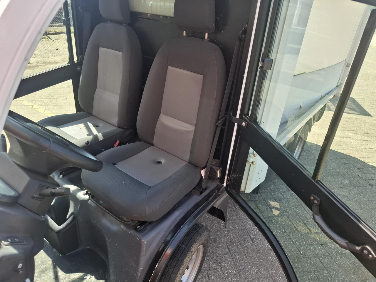 Aixam Mega E-Worker Elektrische Bakwagen RV-606-R - Golfiauto: pilt 5 Aixam Mega E-Worker Elektrische Bakwagen RV-606-R - Golfiauto: pilt 5