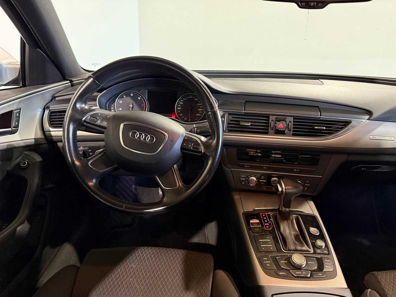 Audi A6 Limousine 2.8 FSI KH-288-P 236.914 km - Auto: pilt 4 Audi A6 Limousine 2.8 FSI KH-288-P 236.914 km - Auto: pilt 4